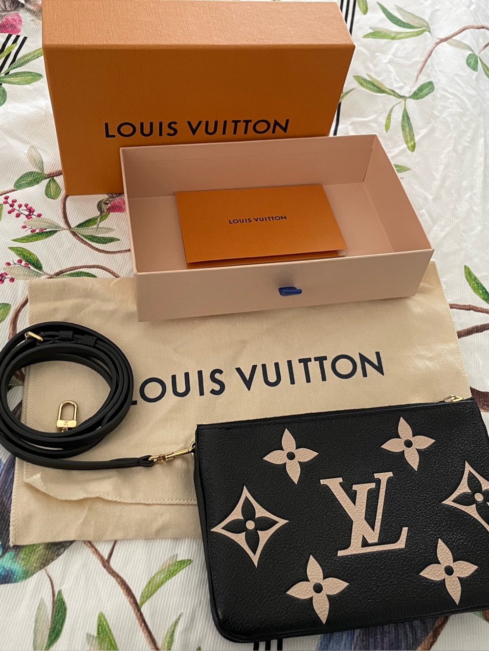 Louis Vuitton Black Leather Monogram Double Zip Pochette Crossbody Bag